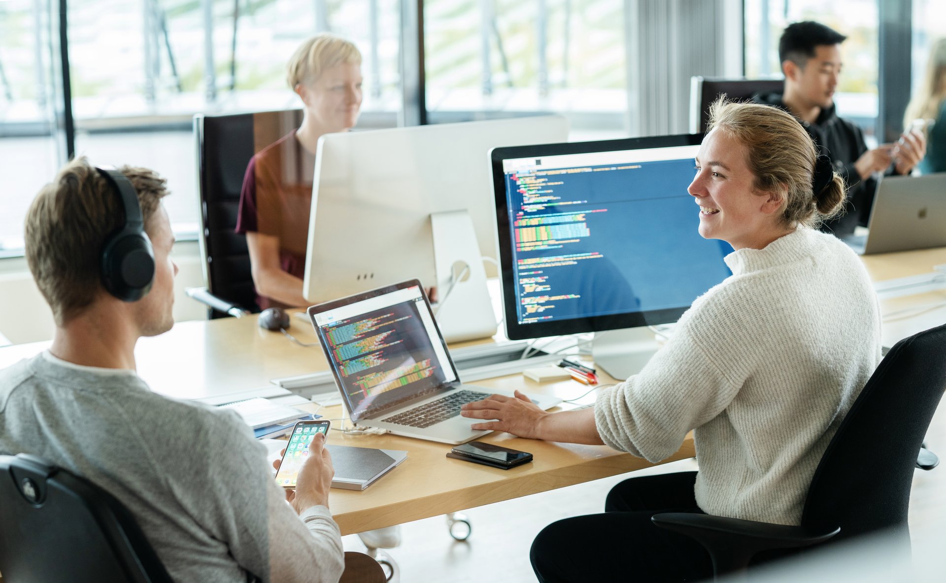 <span id="hs_cos_wrapper_name" class="hs_cos_wrapper hs_cos_wrapper_meta_field hs_cos_wrapper_type_text" style="" data-hs-cos-general-type="meta_field" data-hs-cos-type="text" >Förbered ditt lärosätes HR-systembyte: En checklista för IT-ansvariga</span>