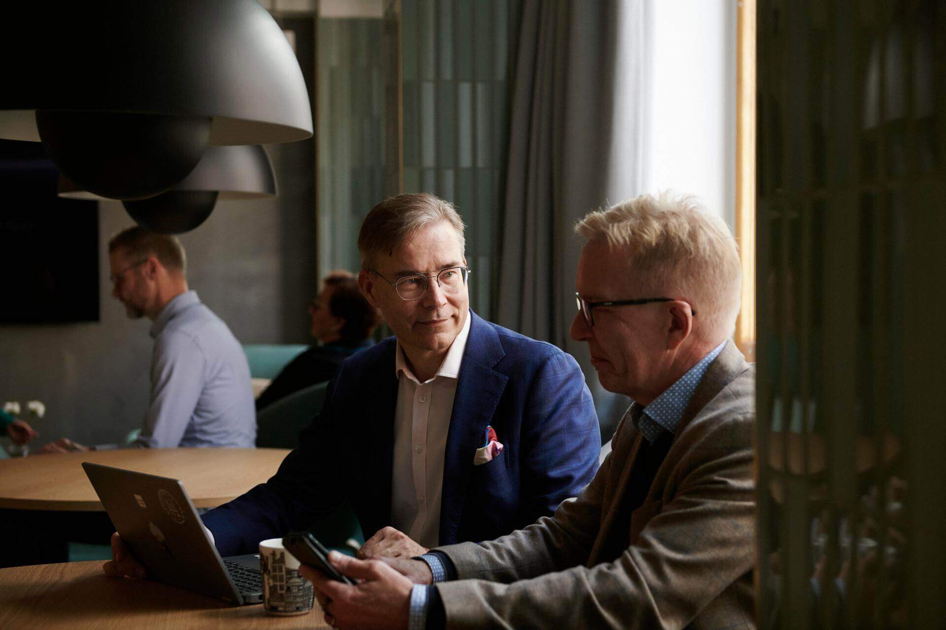 <span id="hs_cos_wrapper_name" class="hs_cos_wrapper hs_cos_wrapper_meta_field hs_cos_wrapper_type_text" style="" data-hs-cos-general-type="meta_field" data-hs-cos-type="text" >Praktikertjänst använder HR+ sedan 20 år tillbaka</span>