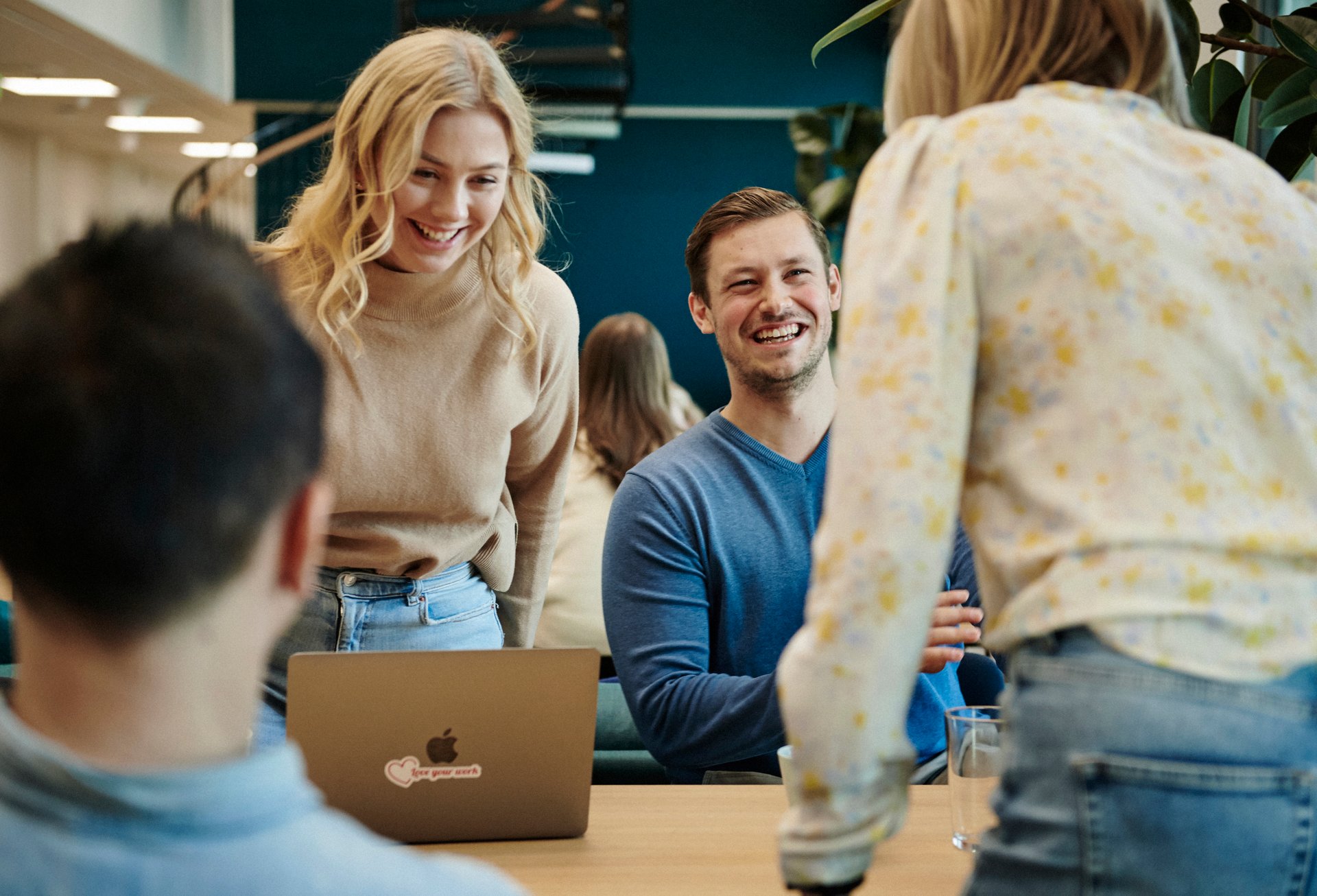 <span id="hs_cos_wrapper_name" class="hs_cos_wrapper hs_cos_wrapper_meta_field hs_cos_wrapper_type_text" style="" data-hs-cos-general-type="meta_field" data-hs-cos-type="text" >Utmaningar, krav och vägen mot en modern HR-plattform</span>